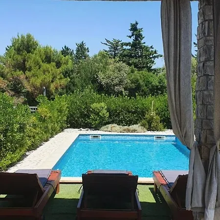 House With A Swimming Pool - 22811 Ugljan